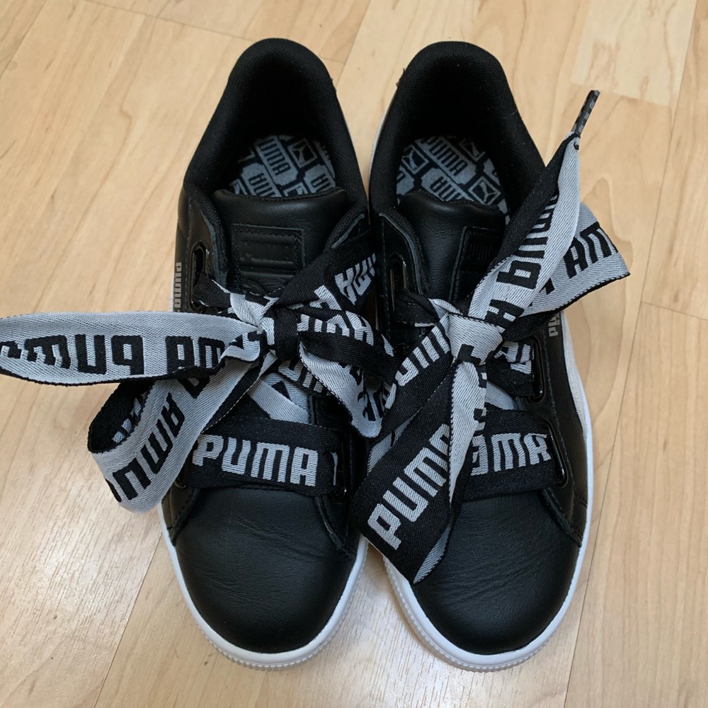 New Never Worn Outside Basket Heart Puma!